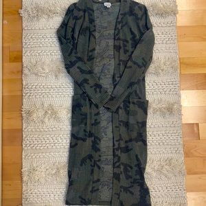 Peyton Jensen, long camo, waffle, cardigan, XS